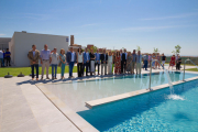 L’expresident Artur Mas va inaugurar ahir les piscines de la Portella al costat d’autoritats locals.