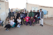 Foto de familia de toda la delegación sanitaria que incluía médicos, enfermeras y un fisioterapeuta.