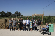Representants de la Granja Pifarré, l’Horta de Lleida, la Paeria i la Diputació van visitar el laberint.