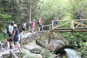 Excursionistas en el Parc Nacional d’Aigüestortes.