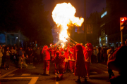 Momento en el que los Diables de Lleida encendieron sus antorchas.