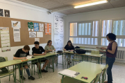 Alumnos de segundo de Bachillerato del instituto Ronda aprenden latín a partir de un método inductivo.