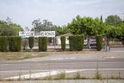 Vista exterior del Club Tennis Ponts, on ahir al migdia es va produir la mort.