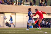 Andrea remata a porteria diumenge passat a Oviedo.