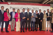 Aragonès y Giribet con los representantes de las empresas galardonadas ayer.