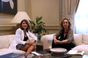 La ministra de Movilidad, Raquel Sánchez, y la consellera de Territorio, Ester Capella.