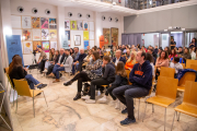 L’acte de la campanya ‘Acollir és fer família’ es va celebrar ahir a la sala Alfred Perenya de Lleida.