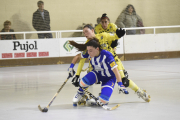 Victòria Porta, en una acció del partit davant del Voltregà.