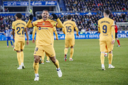 Vitor Roque celebra, amb un gest característic, el gol que significava l’1-3 i que donava tranquil·litat a l’equip blaugrana.