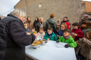 Al migdia van ser els primers a degustar aquest àpat típic del Carnestoltes.