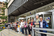 La plataforma Aturem les Guerres de Lleida va dur a terme ahir una nova concentració de protesta.