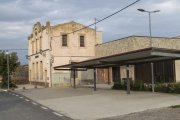 L’ajuntament està situat a l’entrada de Torrefeta. - X.S.