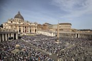 las campanas de San Pedro del Vaticano tocan a muerto por Francisco