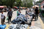 La vida recupera la normalitat a Srinagar, capital del Caixmir administrada per l’Índia. - EFE