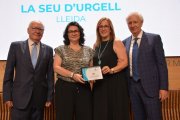 Toñi Parra i Anna Gómez van recollir el premi. - CAP LA SEU