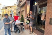 Últim dia a Casa Mariana- La fleca Casa Mariana de Cervià va tancar ahir les portes després de més de 100 anys de trajectòria. Ho va celebrar amb els seus clients amb cava i coca. Han treballat al forn quatre generacions de la família Gili. - L.G.