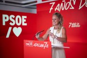 Mínguez s’estrena com a portaveu- La nova portaveu del PSOE, la lleidatana Montse Mínguez, elegida en el Comitè Federal del partit de dissabte, va arrancar la seua primera roda de premsa acusant el líder del PP, Alberto Núñez Feijóo, d’haver estat “coquetejant” amb el narcotràfic. Ho va fer per contraposar els insults que segons ella han rebut els socialistes al congrés del PP d’aquest cap de setmana i la manera d’actuar de la formació de Feijóo davant el PSOE. - ALEJANDRO MARTÍNEZ VÉLEZ / EUROPA PRESS