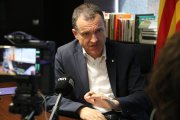El conseller d'Agricultura, Òscar Ordeig, durant una entrevista a la seu del departament a Lleida