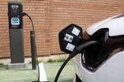 Ara com ara, els híbrids guanyen la partida als elèctrics purs. - ACN