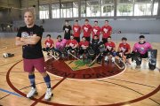 Rubén Fernández, nou entrenador de l’Alpicat, ahir en el primer entrenament. - SANTI IGLESIAS