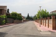 Vista d’una de les urbanitzacions afectades a Alpicat. - AMADO FORROLLA