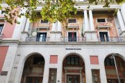 La façana de l’edifici de la Diputació.; Array - R.R.