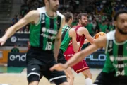 John Shurna va assolir els 500 triples diumenge davant del Joventut Badalona. - JAVI ENJUANES