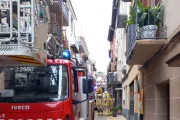 Efectius dels Bombers, ahir al carrer Major d’Oliana. - PAERIA DE BALAGUER
