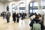 L’estació de Lleida-Pirineus va registrar de nou cues i esperes a Rodalies i alta velocitat. - INGRID SEGURA