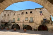 La casa que ha adquirit l’ajuntament per habilitar quatre habitatges de lloguer social. - A.A.