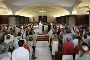 Més de 1.000 persones van omplir ahir la parròquia de Santa Teresina, que va quedar petita per al funeral de Joan Viñas. - COMUNICACIÓ UDL