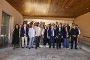 Hereu i el conseller Dalmau, a Balaguer amb l’Associació de l’Empresa Familiar de Lleida. En la seua visita a Balaguer, el ministre d’Indústria va assistir a un dinar organitzat per l’Associació de l’Empresa Familiar de Lleida, en què va mantenir un debat amb el conseller de Presidència, Albert Dalmau, qui va visitar al matí l’ajuntament de Guissona i la CAG. - ÍNGRID SEGURA