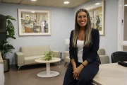La portaveu de Junts al Congrés es va reunir ahir amb Pimec Lleida i va visitar les instal·lacions de SEGRE. - AMADO FORROLLA