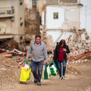 Vecinos de Letur, en una zona afectada por la dana.