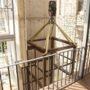 Dijous passat van col·locar l’estructura de ferro. - LAIA PEDRÓS