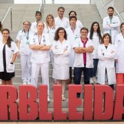 Grup de Recerca de Biomarcadors en Càncer- És el grup a què pertany el subequip que porta a terme la investigació, del qual forma part Anabel Sorolla (al centre). Compta amb una vintena de professionals de diferents disciplines com oncòlegs, bioquímics, biòlegs o internistes. - IRBLLEIDA