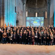 La tinenta d’alcalde de Seguretat i l’alcalde, passant revista a la Urbana. - AJUNTAMENT DE LLEIDA