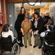 La delegada del Govern a Lleida, Núria Gil, va inaugurar les obres amb altres autoritats. - AMADO FORROLLA