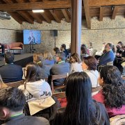 Assistents de la jornada sobre ruralitat a Estamariu.