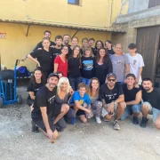 Part de l’elenc i equip tècnic d’‘El sueño de Aylan’, durant el rodatge a Osca l’any passat. - J.B.