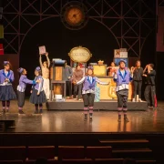 Un dels assajos ahir de l’espectacle ‘La Factoria dels Reixos’ al Teatre de la Llotja. - PAU PASCUAL PRAT