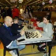 Partides d’escacs, ahir al Cucalòcum, una de les 50 activitats lúdiques i formatives del parc. - FIRA DE LLEIDA