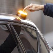 Baliza V16 de emergencia para vehículos.