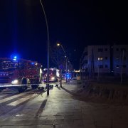 Un incendi crema dos vehicles en un pàrquing d'un bloc de pisos d'Alcarràs / ACN