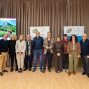 Membres del jurat i autoritats de la Diputació, després de l’anunci dels guanyadors. - ARA LLEIDA