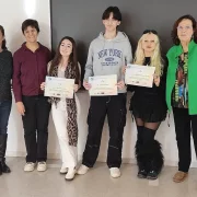 Tres alumnes del Guindàvols i del Màrius Torres s’imposen a l’Olimpíada de Biologia - INSTITUT GUINDÀVOLS