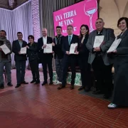 Autors i promotors del llibre, ahir en la presentació al Parador de Lleida. - S.E.