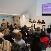 I Congrés Dones que Mouen Ciutats. La Paeria ha recollit 3.232 propostes de lleidatanes per avançar cap a una ciutat més justa, segura i amb mirada feminista, que formaran part del I Congrés Dones que Mouen Ciutats, que se celebrarà el 23 i 24 d’octubre. Ahir es van presentar al Morera. - AMADO FORROLLA