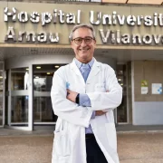 «Tractar el càncer també és acompanyar el pacient» - PAU PASCUAL PRAT