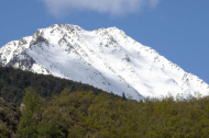 La Bonaigua, en aquesta imatge vista des de Borén, acumula aquests dies una abundant reserva de neu.